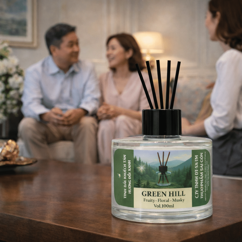 Tinh Dầu Khuếch Tán Hương Đồi Xanh – Dịu Dàng, Tươi Mát Và Đầy Thư Thái 4 Tinh dau tan huong green hill cho phong khach sang trong
